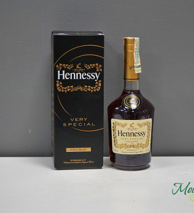 Cognac Hennessy in a box 1 l photo 394x433